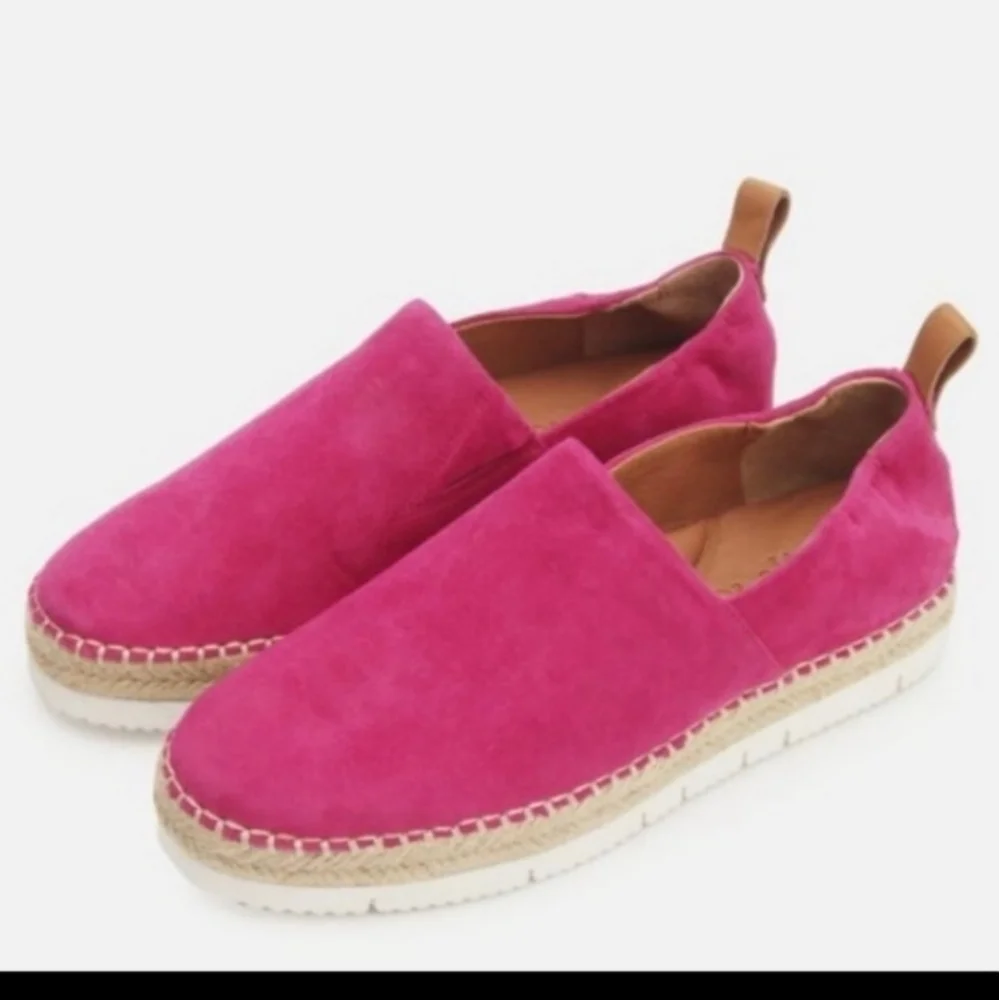 GENTLE Souls by Kenneth Cole pink Espadrilles